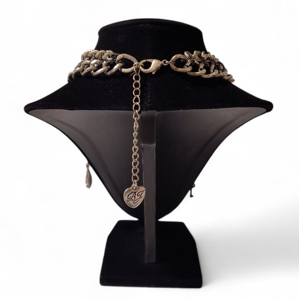 Betsey Johnson Royal Skull Statement Necklace - Picture 7 of 7